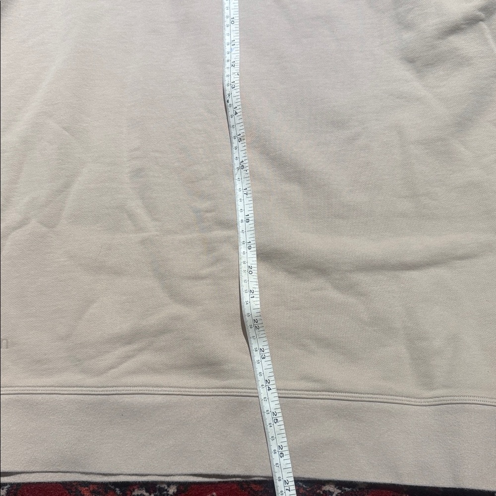 Lululemon Men's Cream Sweatshirt - Picture 7 of 9